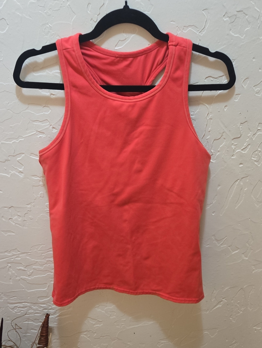 Hurley Coral Scoop Neck Athletic Tank Built In Shelf Bra